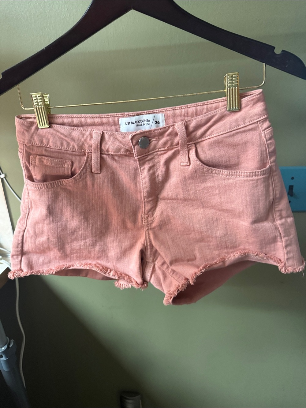 Just Black Denim shorts w/raw hem, 26 - Picture 4 of 5